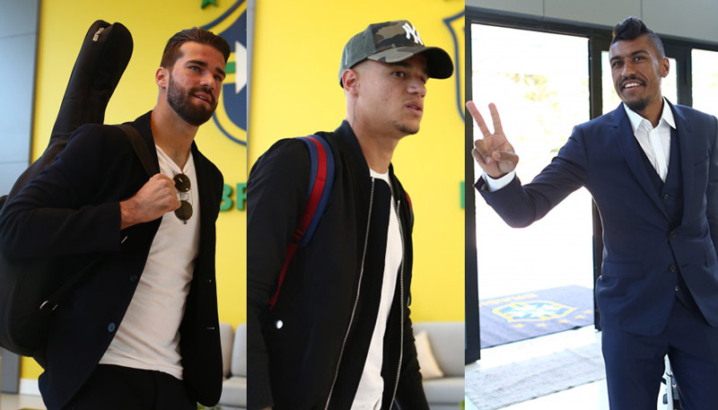 Alisson, Philippe Coutinho e Paulinho se apresentaram nesta terça-feira (Foto: Lucas Figueiredo / CBF)