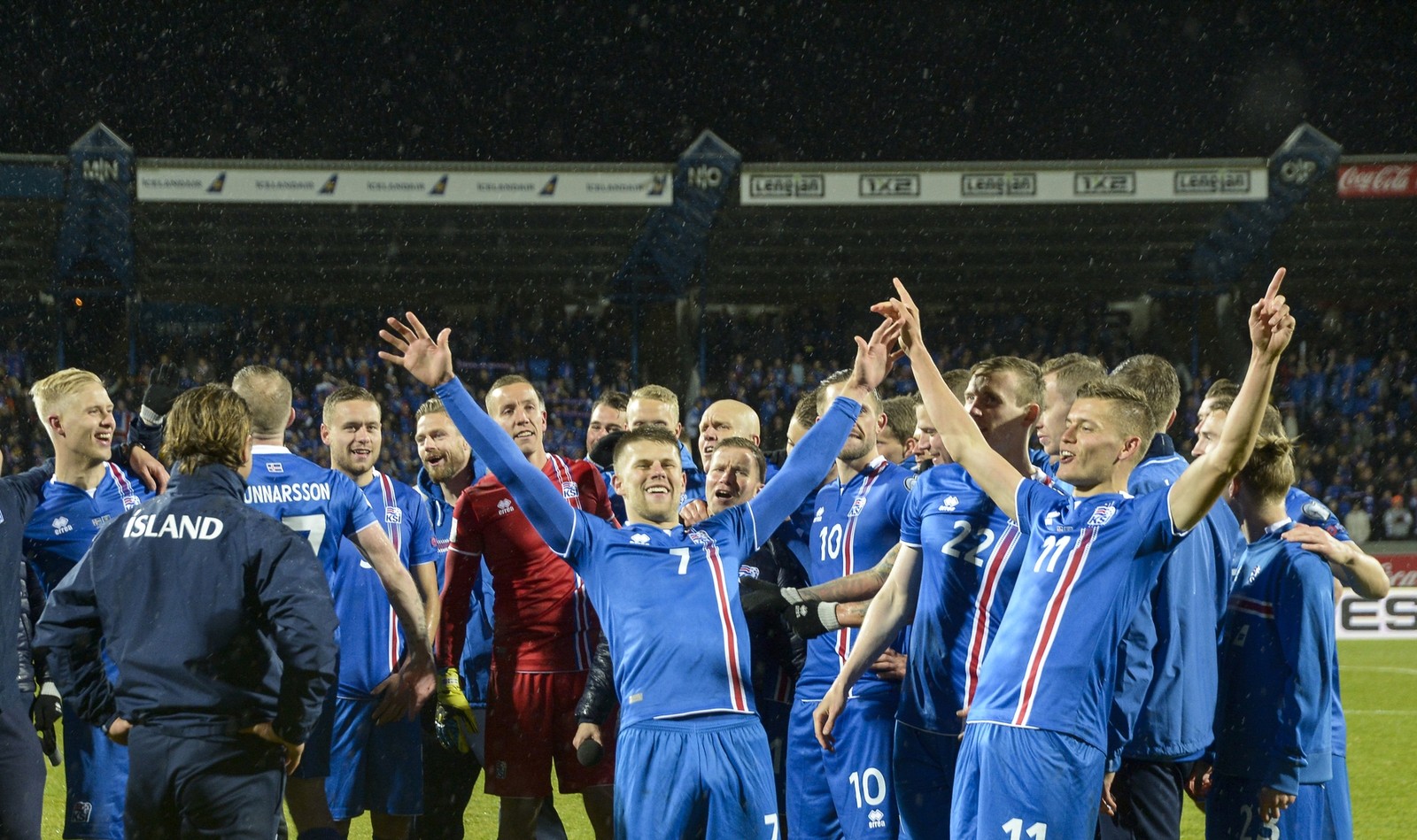 Seleção da Islândia desbancou Itália e Holanda. (Foto: AFP)