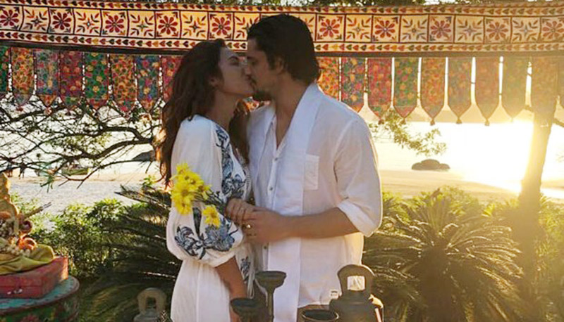 Yanna Lavigne e Bruno Gissoni se casaram neste final de semana (Foto: Reprodução / Instagram)