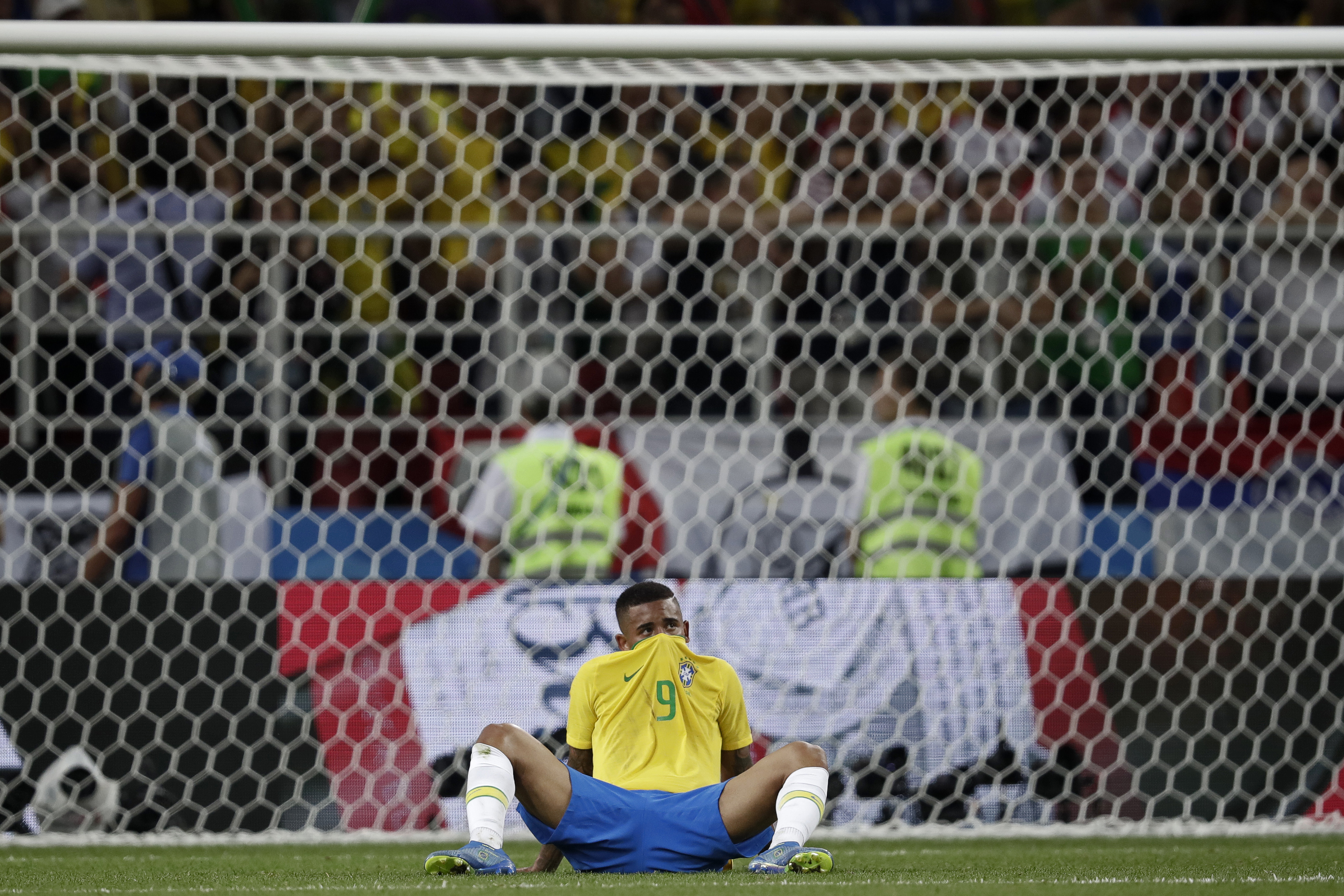Gabriel Jesus após perder chance de gol (Foto: André Mourão/Mowa Press)