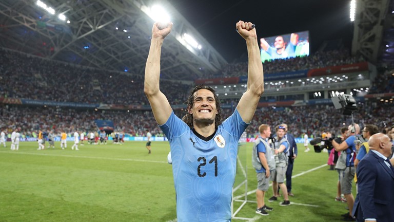 Cavani comemora classificação. (Foto: Divulgação / Fifa)
