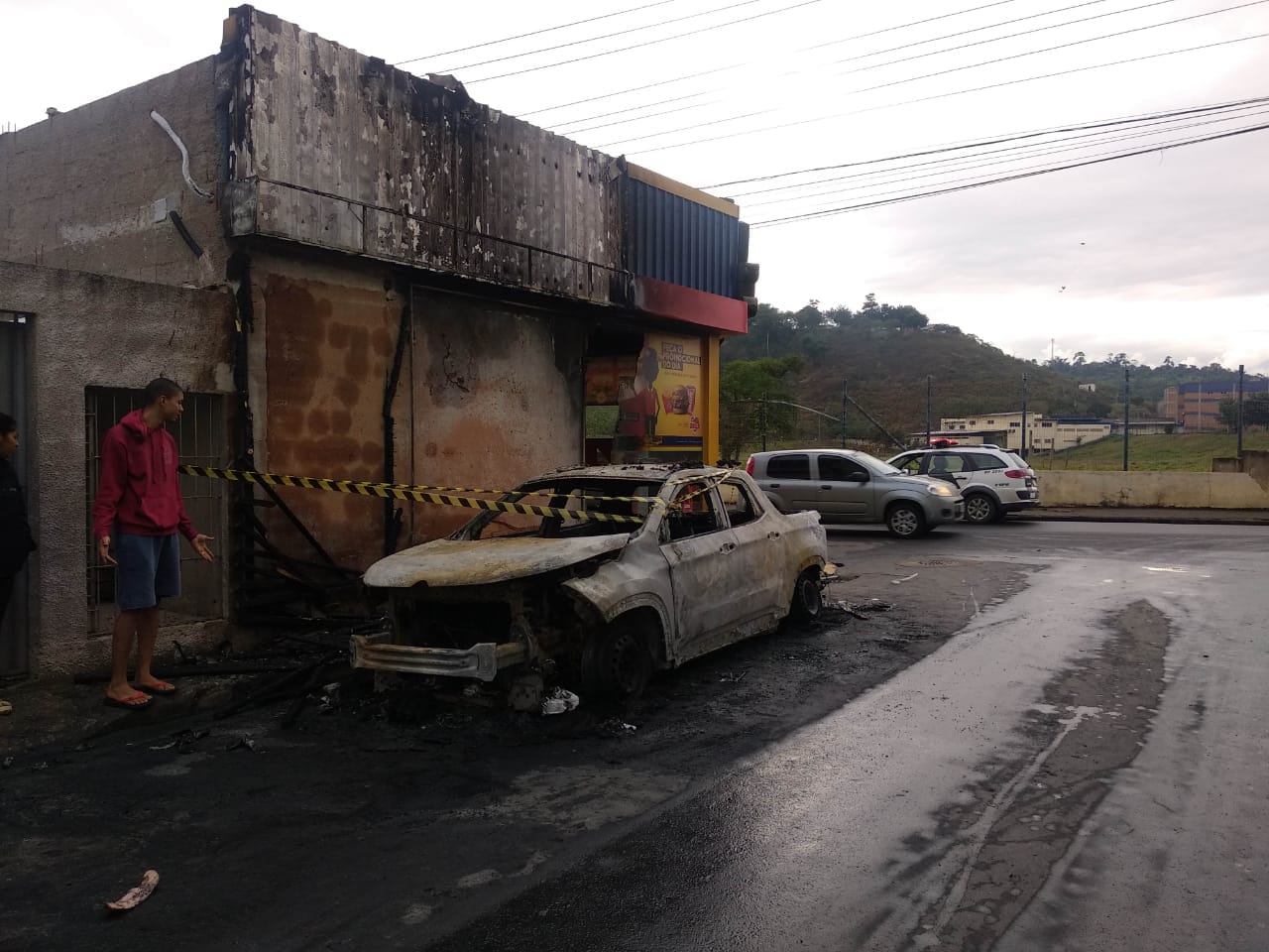 Guimba de cigarro pode ter feito carro explodir