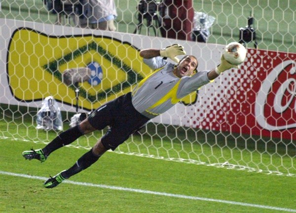 Defesa no início do segundo tempo. (Foto: Divulgação)