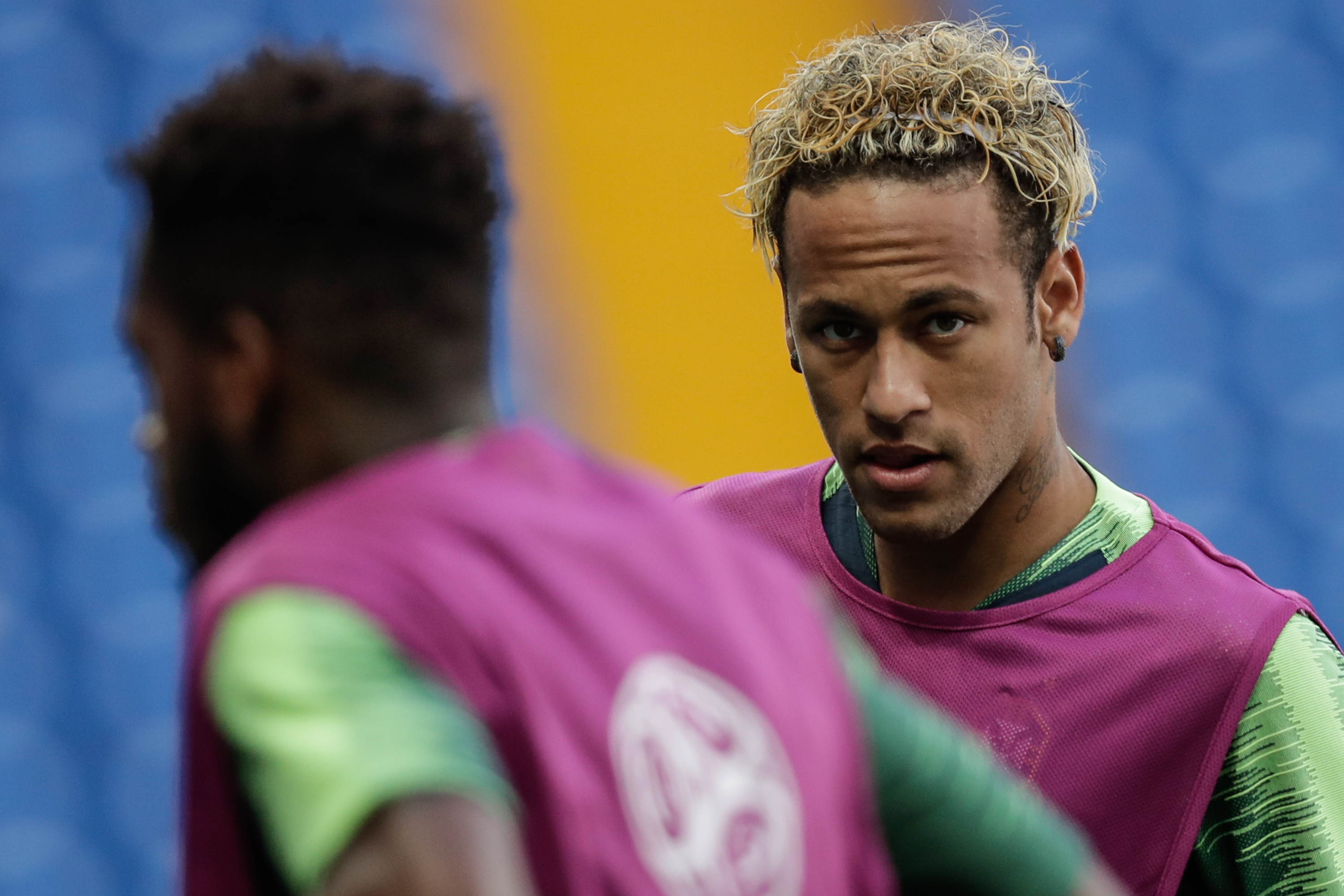 Neymar no treino da véspera da estreia do Brasil (Foto: Pedro Martins/Mowa Press)