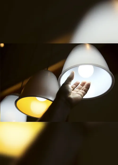 Imagem ilustrativa da imagem Aneel suspende por 90 dias cortes no fornecimento de energia elétrica