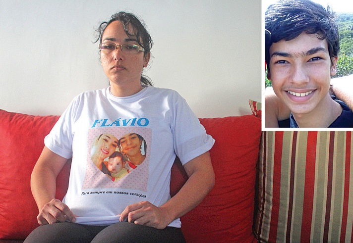 Fabíola Walter Pereira de Souza disse que o filho Flávio (destaque) sofreu 8 paradas cardíacas. (Foto: Roberta Bourguignon/Acervo pessoal)