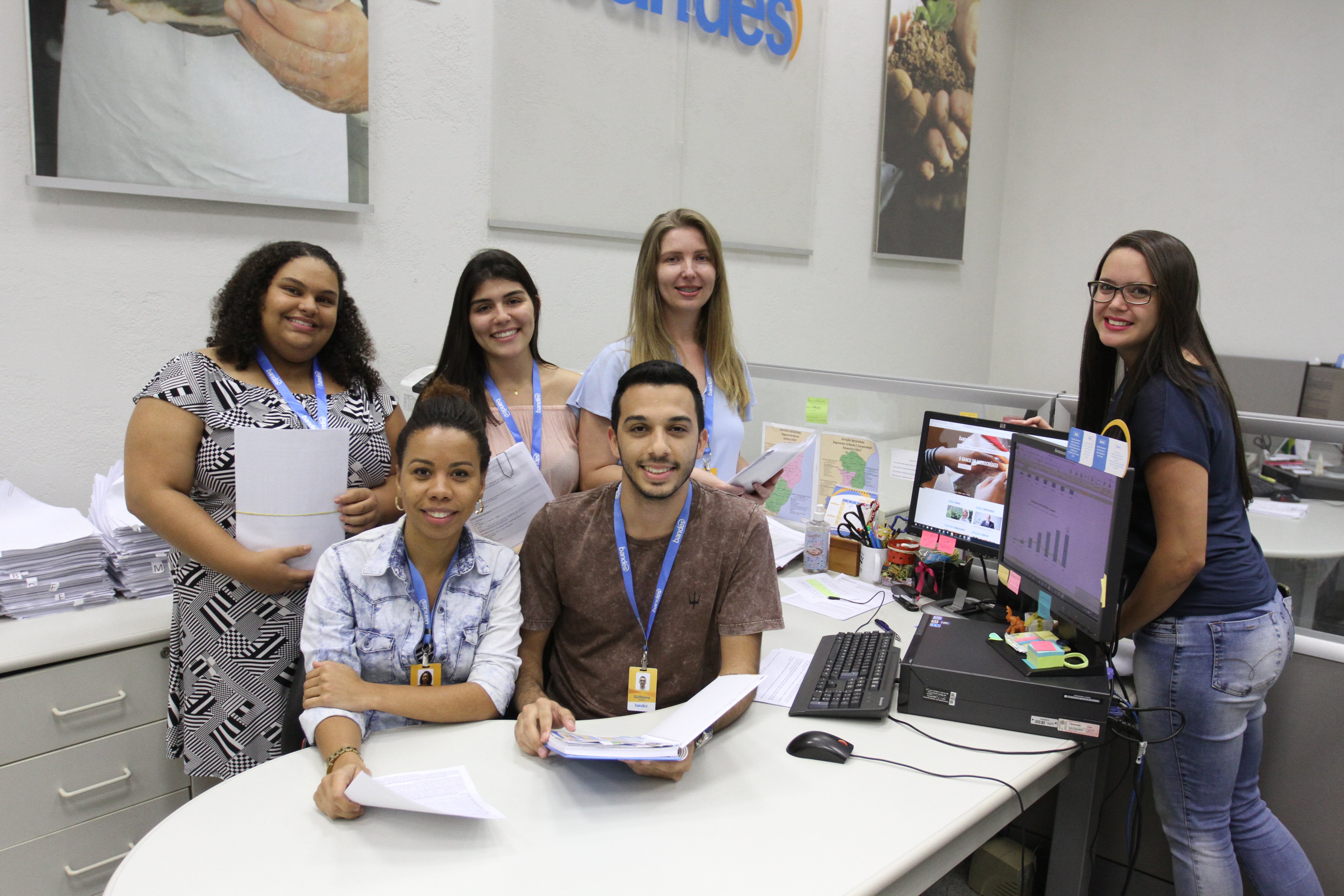 Guilherme Gomes, Iasmin Silva, Bruna Rust, Wania Kuster, Paula Mombrine e Josiane Souza. (Foto: Antonio Moreira/AT)