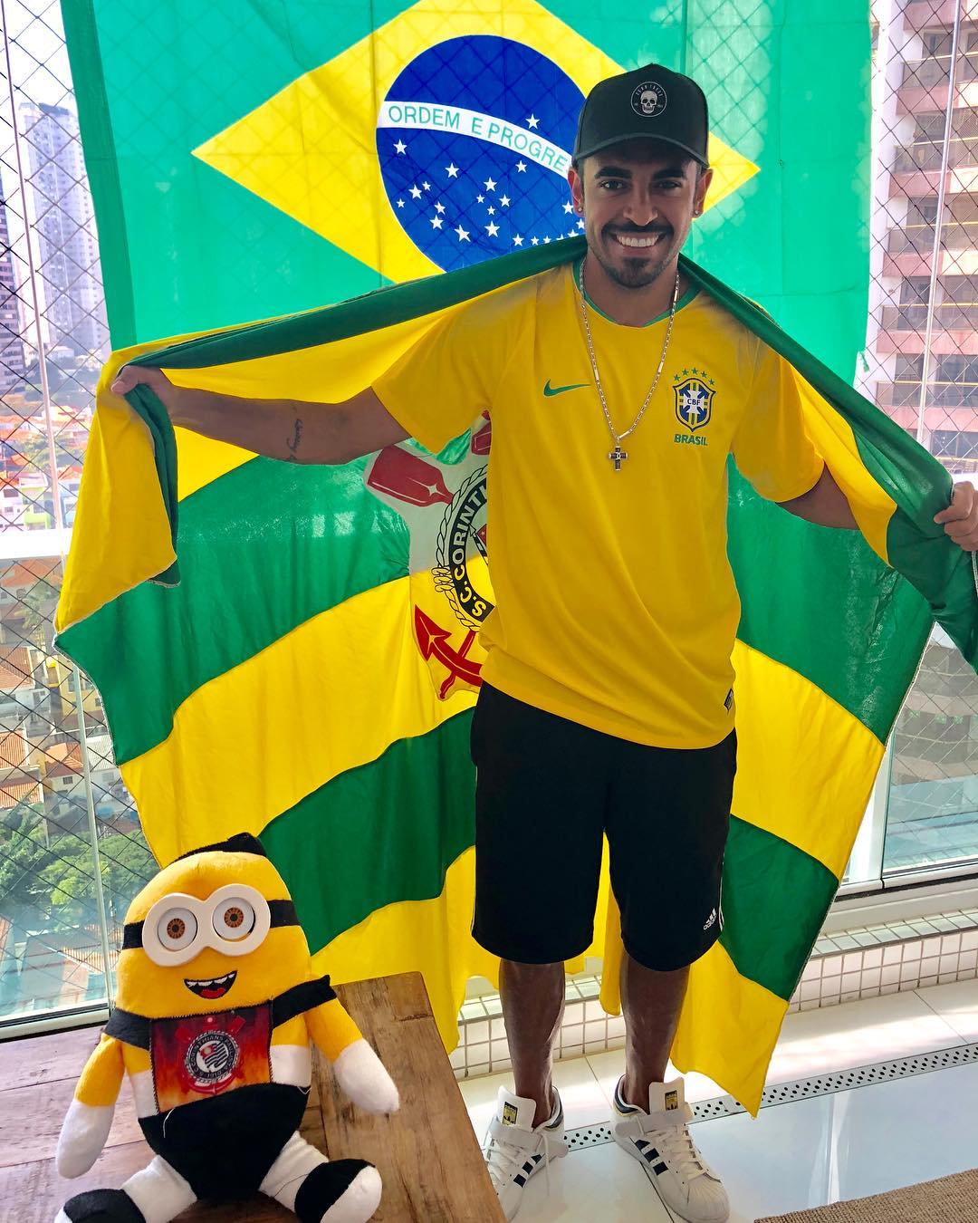 Sem espaço no Corinthians, jogador acertou com o tricolor carioca (Foto: Reprodução)