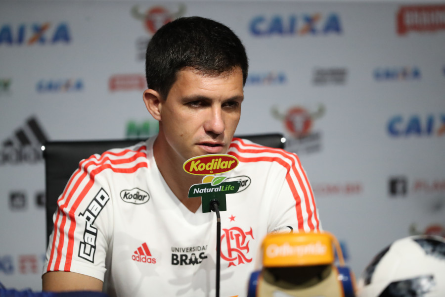 Barbieri não consegue explicar a inoperância do ataque do Flamengo. (Foto: Gilvan de Souza / Flamengo)