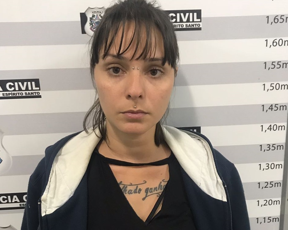 Jacymara Carvalho Rossi foi presa junto com o namorado. (Foto: Divulgação Sesp)