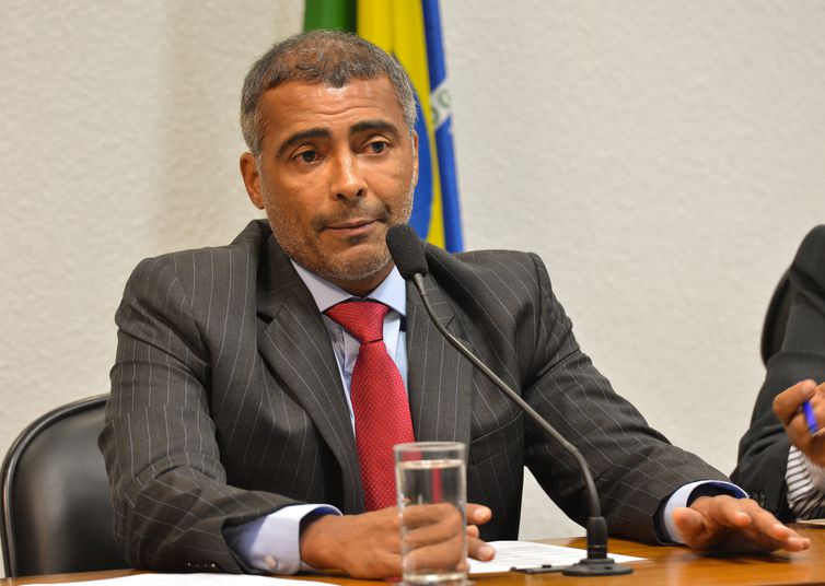 As apreensões serão usadas para quitar dívidas de Romário com empresa. (Foto: Agência Brasil)