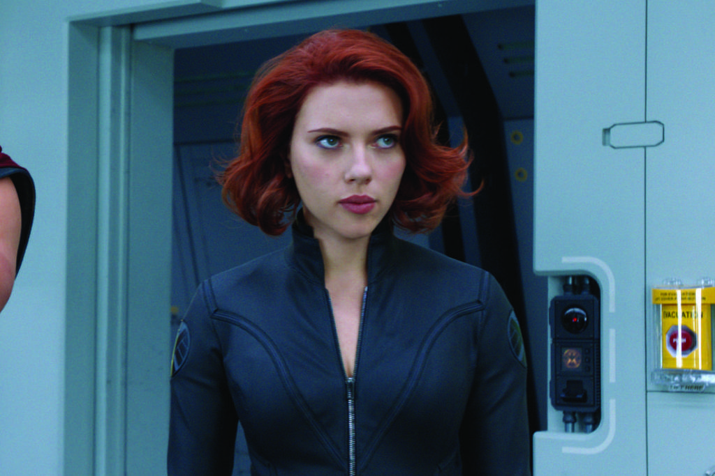 Scarlett Johansson como Viúva Negra em cena do filme