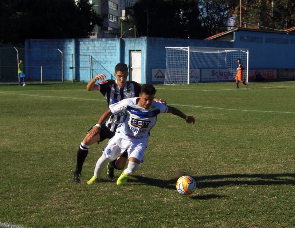 O time alvianil foi melhor no estádio Salvador Costa (Foto: Wagner Chaló/ Vitória)