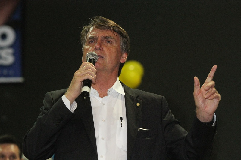 Bolsonaro em discurso na Capital (Foto: Beto Morais/ AT)