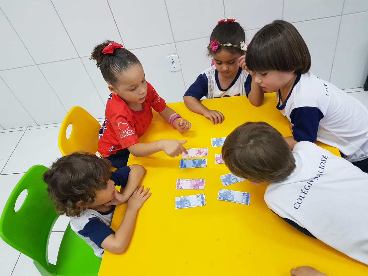 Aula de Educação Financeira (Foto:Colégio São José)
