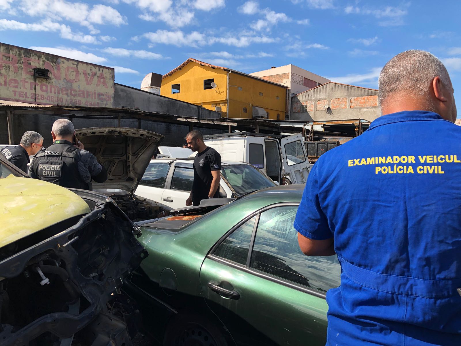 Ferro-velho onde aconteceu a operação (Foto: Divulgação PC)