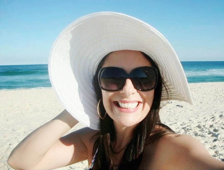 Karina Garofalo,44, foi morta a tiros na frente do filho de 11 anos. (Foto: Reproduçao Facebook)