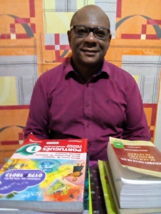 Luiz Alberto Bruno Souza é professor de Letras. (Foto: Divulgação)