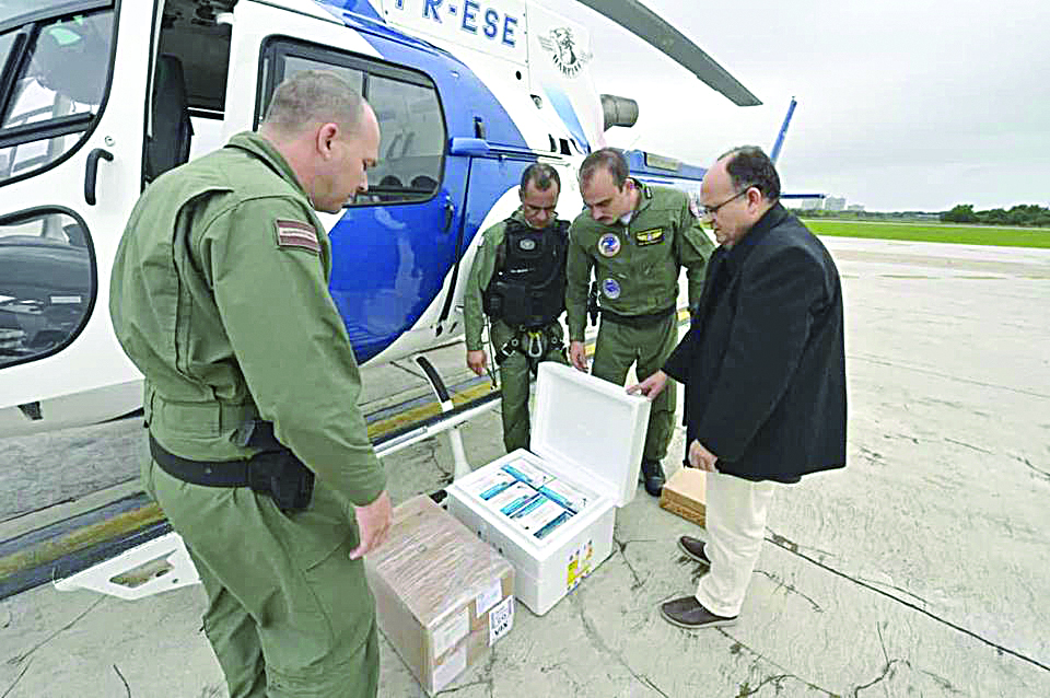 Os municípios de Barra de São Francisco e Vila Pavão estão recebendo medicamentos e kits para exames. (Foto: Fred Loureiro/Secom)