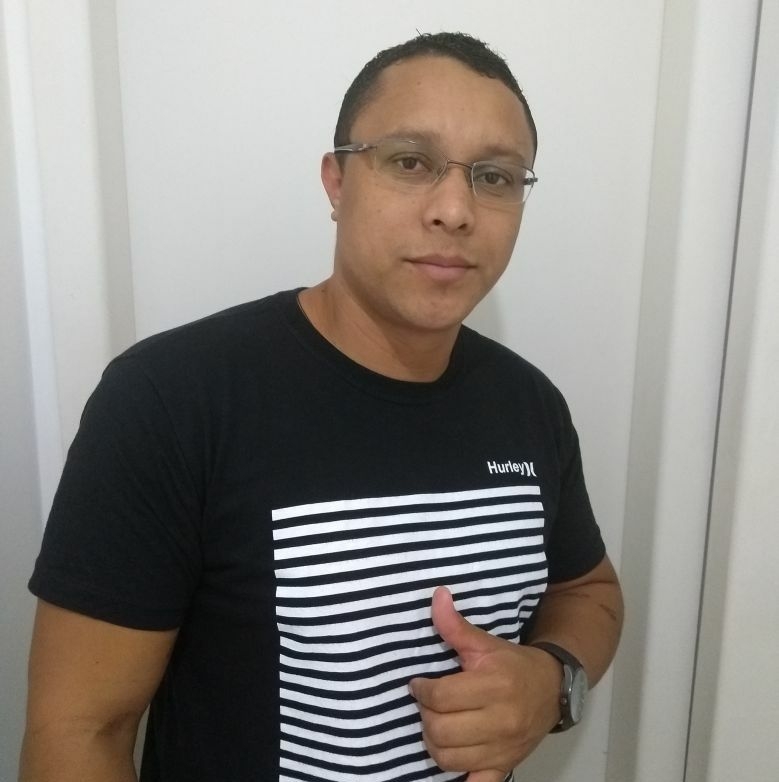 Adroaldo Duarte e Silva, morava em Serra Sede com a mulher e o filho de 7 anos. (Foto: Reprodução Facebook)