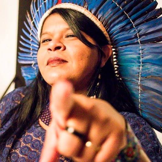 Foto oficial de Sonia Guajajara nas redes sociais (Foto: Divulgação / Facebook)