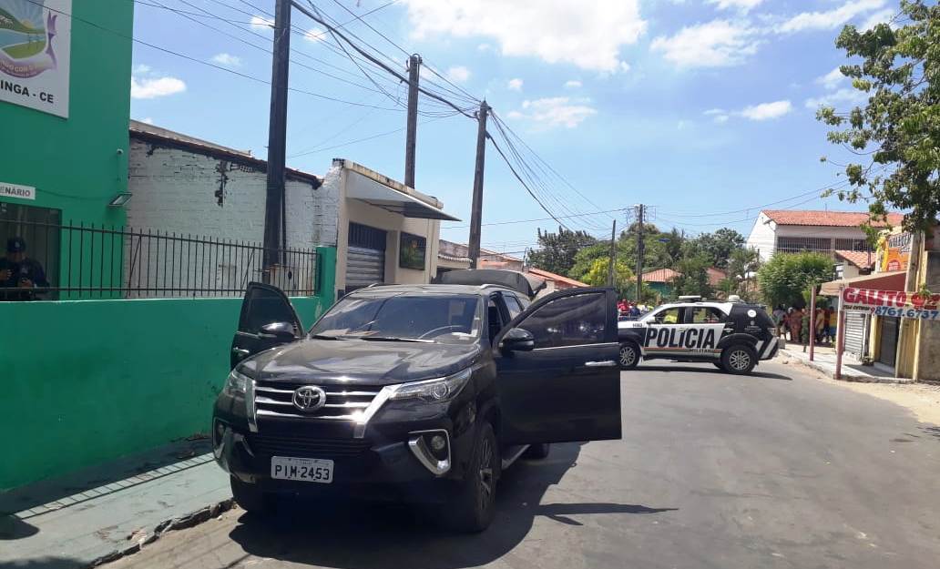 Carro do vereador passou por perícia (Foto: Divulgação)