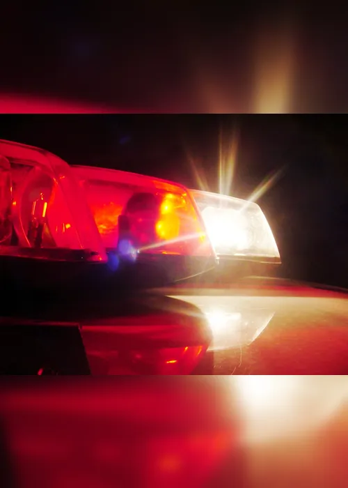 Imagem ilustrativa da imagem Bandidos com metralhadora assaltam amigas na porta de casa em Vitória