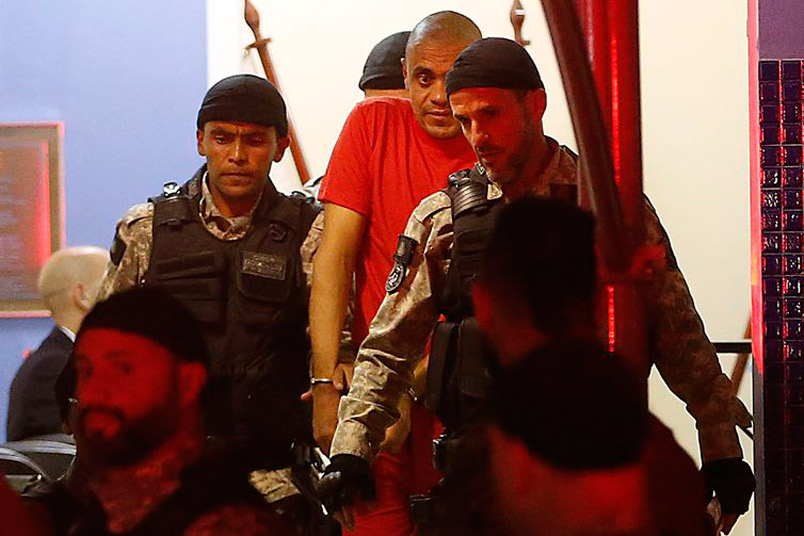 Agressor do deputado Jair Bolsonaro deixa a Polícia Federal em Juiz de Fora após cerca de três horas de interrogatório (Foto: Tomaz Silva/Agência Brasil)