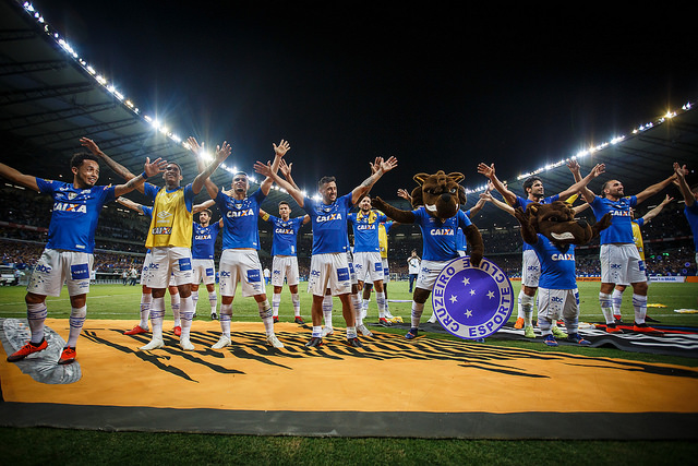 Comemoração dos jogadores do Cruzeiro após a classificação para a final (Foto: Vinnicius Silva/Cruzeiro)