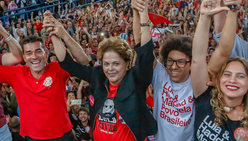Dilma Rousseff, durante campanha em Viçosa (MG): ela lidera as pesquisas ao Senado (Foto: Roberto Stuckert Filho/ Divulgação)