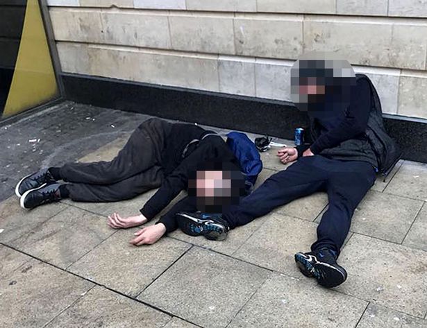 Um viciado na droga disse que ela é pior do que crack (Foto: Julian Hamilton/ Daily Mirror)