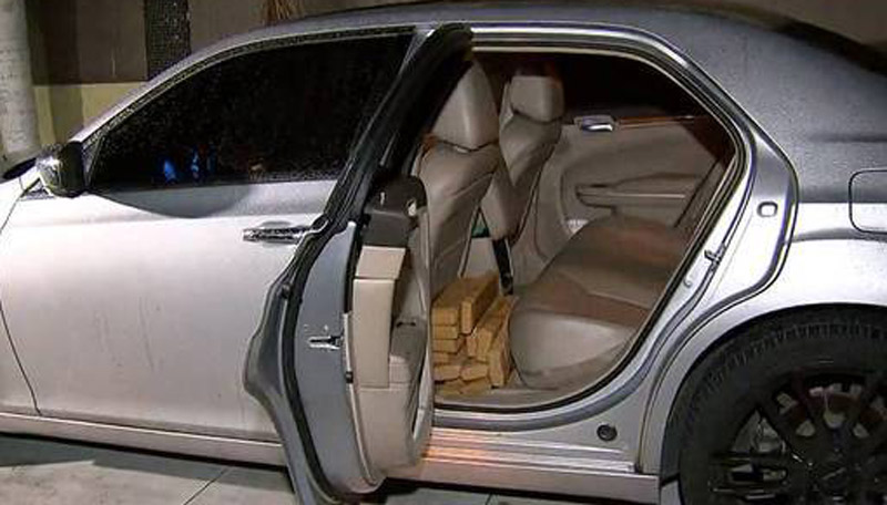 Drogas estavam escondidas dentro de carro (Foto: Divulgação)