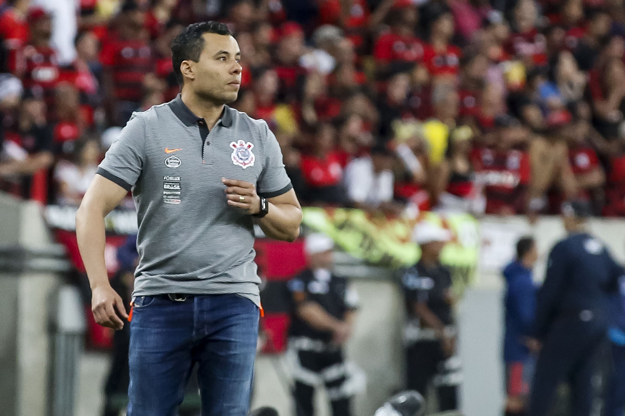 Jair Ventura armou um Corinthians excessivamente defensivo (Foto: Rodrigo Gazzanel/Ag. Corinthians)