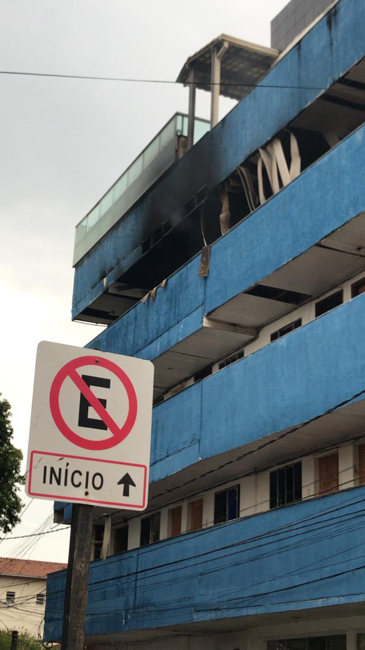 Criança morre em incêndio no Bairro República, em Vitória (Foto: Divulgação / WhatsApp)