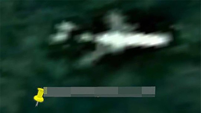O avião da Malaysia Airlines em selva do Camboja (Foto: Reprodução/Google Maps)