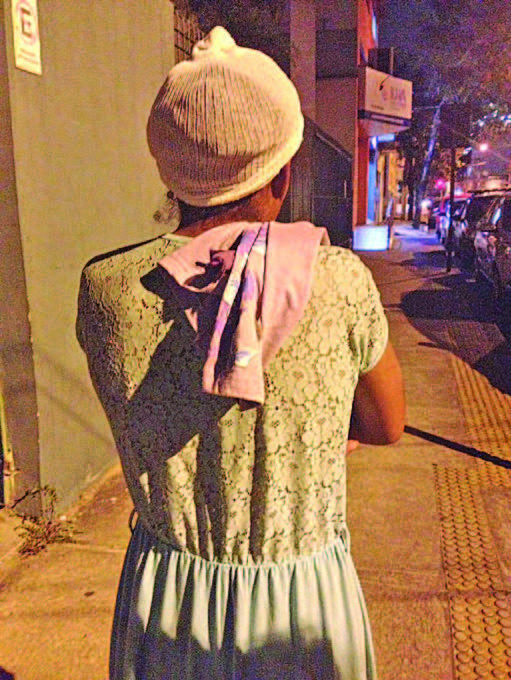 Vítima com curativo na cabeça. (Foto: Kananda Natielly)