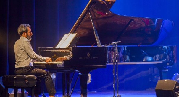 Pedro é destaque na música instrumental capixaba e conhecido por sua versatilidade (Foto: Helson Moura/Divulgação)
