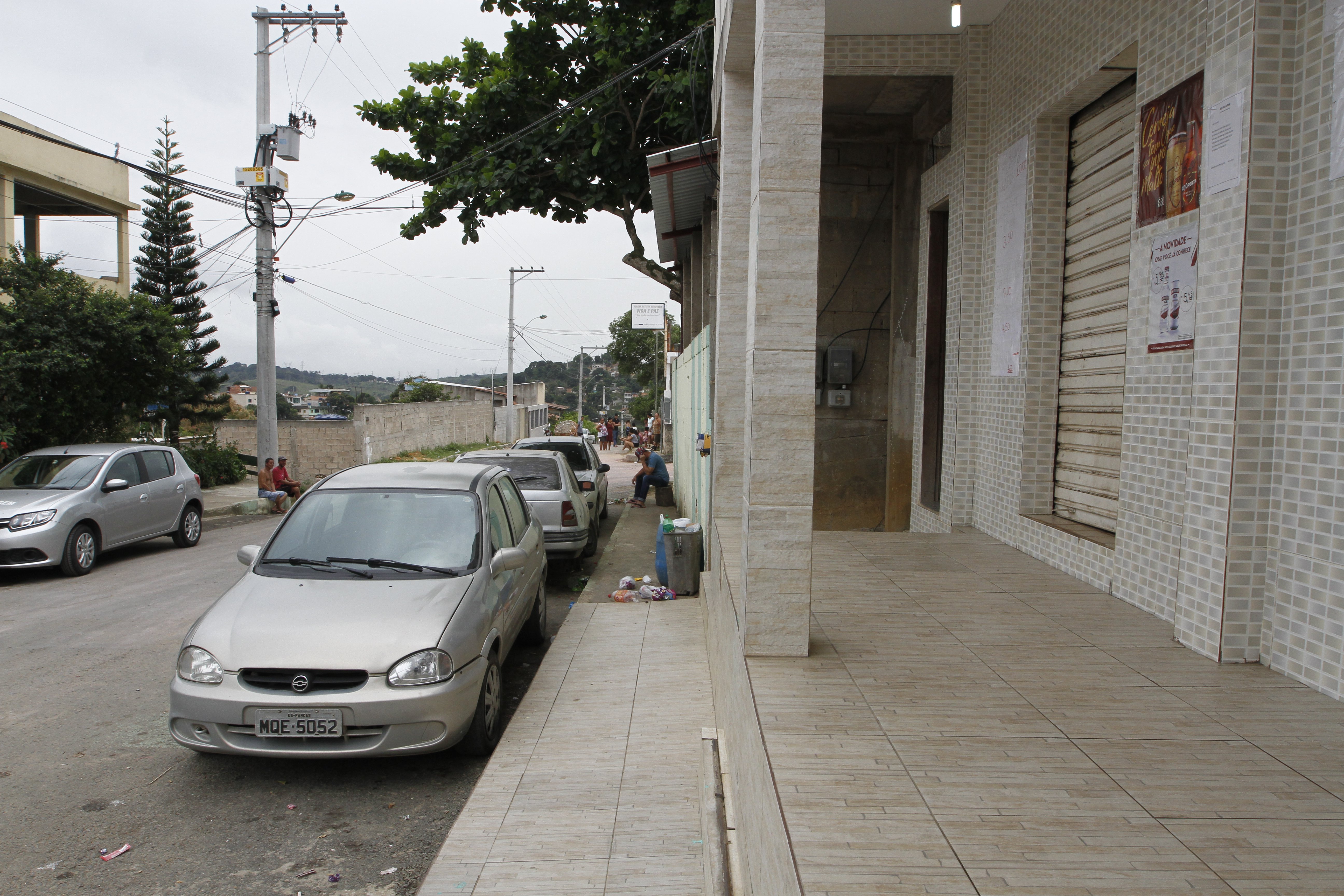 Local onde tio e sobrinho foram mortos a tiros. (Foto: Fábio Nunes/AT)