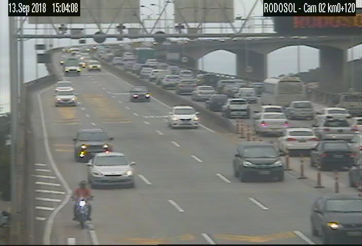 Trânsito na Terceira Ponte (Foto: Reprodução / Rodosol)