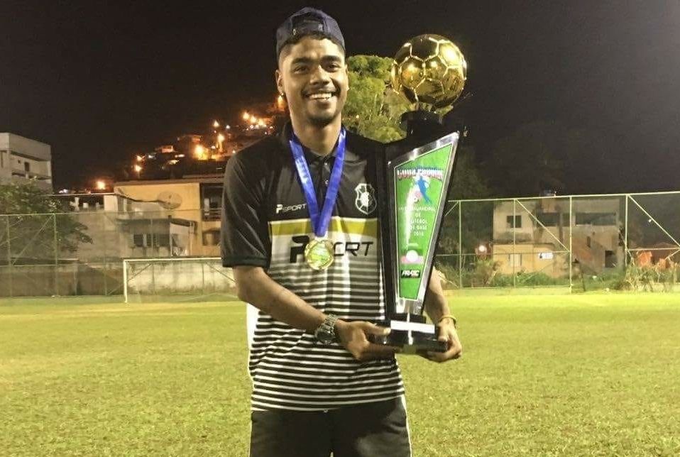 Igor Brun Kinack foi atingido por diversos disparos em Itacibá, Cariacica. (Foto: Reprodução Facebook)