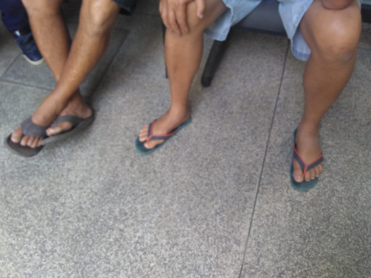 Motorista e carona foram rendidos por bandidos (Foto: Foto: Taís de Hollanda)