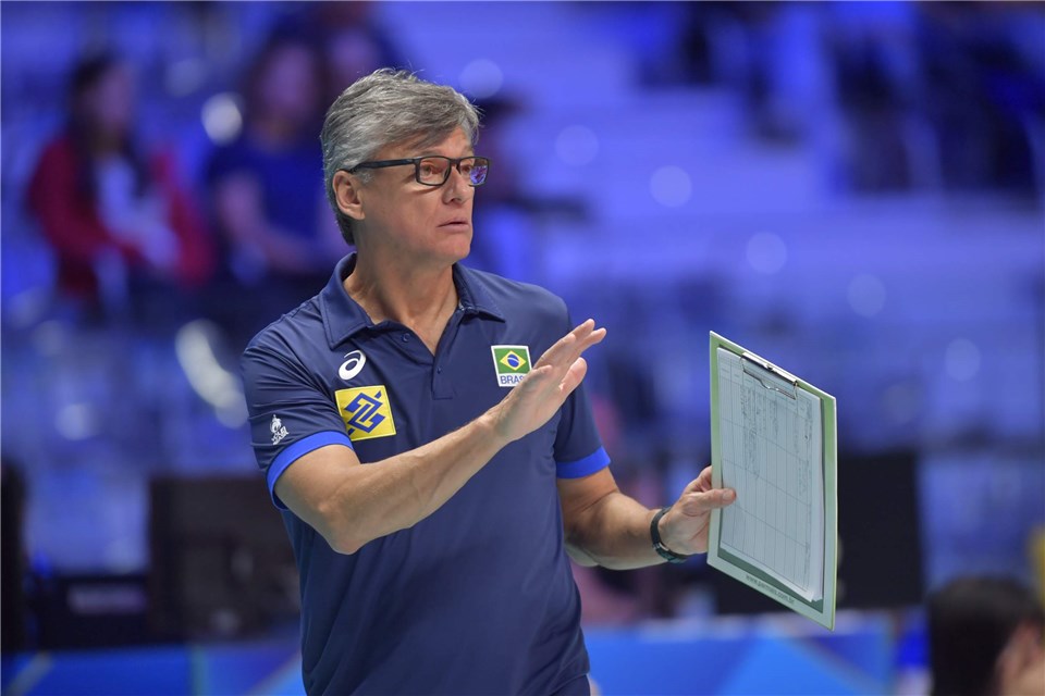 Renan Dal Zotto é o técnico da seleção brasileira de vôlei (Foto: FIVB)