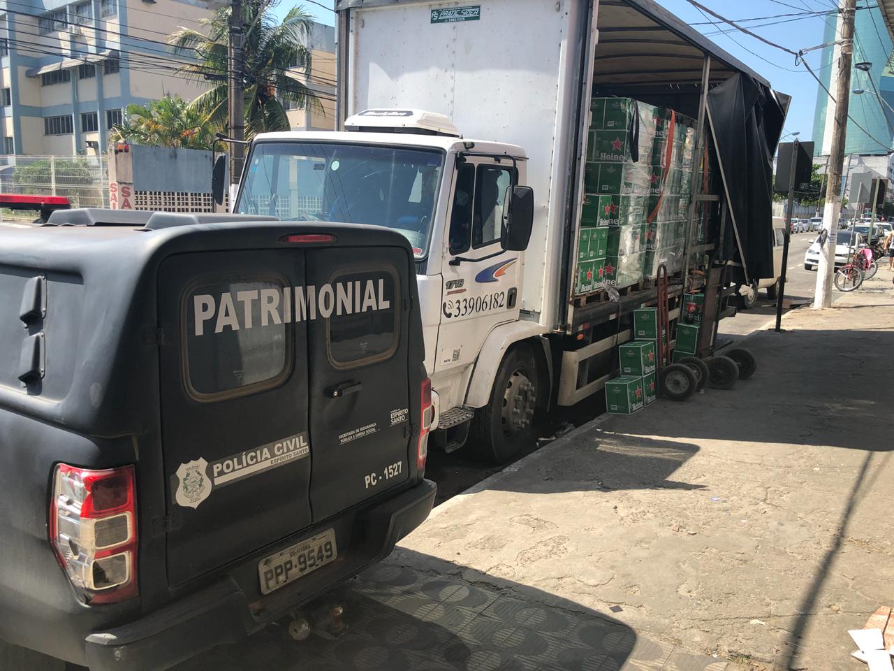 Polícia apreendeu cerveja roubada em Coqueiral de Itaparica. (Foto: Divulgação Sesp)