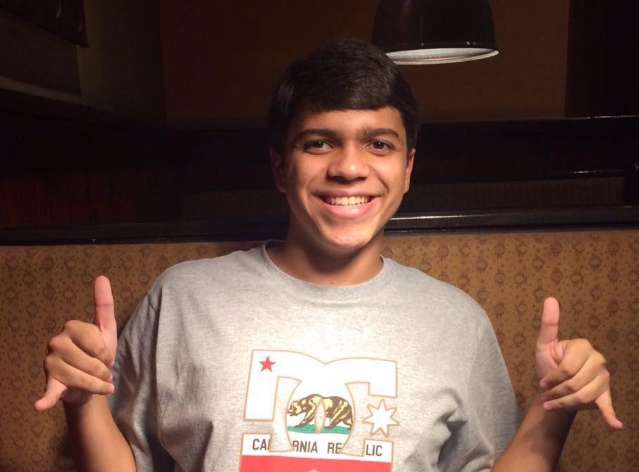 Matheus Pereira Coelho chegou a ser atendido por socorristas do Samu, mas acabou morrendo. (Foto: Reprodução Facebook)