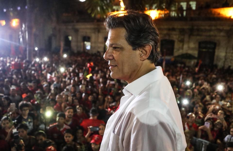 Haddad durante ato de campanha (Foto: Divulgação / Facebook)