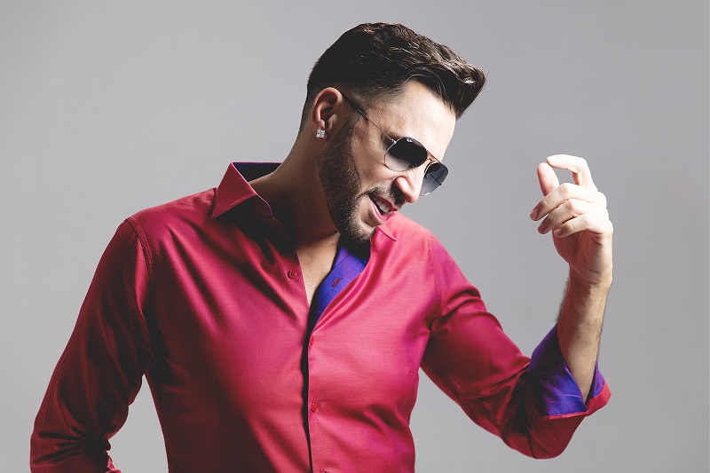 O cantor Latino, 46, está com shows marcados e lançando músicas e clipes, mas ele diz já planejar um fim para sua carreira artística: