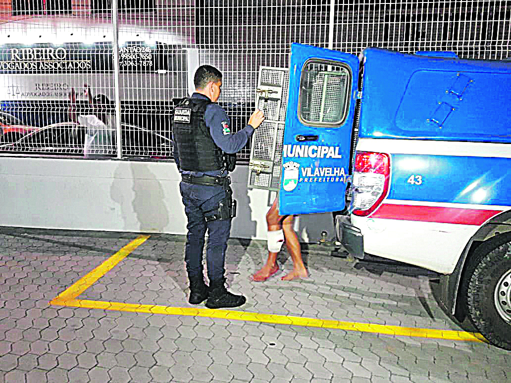 Caso foi registrado na 2ª Delegacia Regional de Vila Velha. (Foto: Esthefany Mesquita)