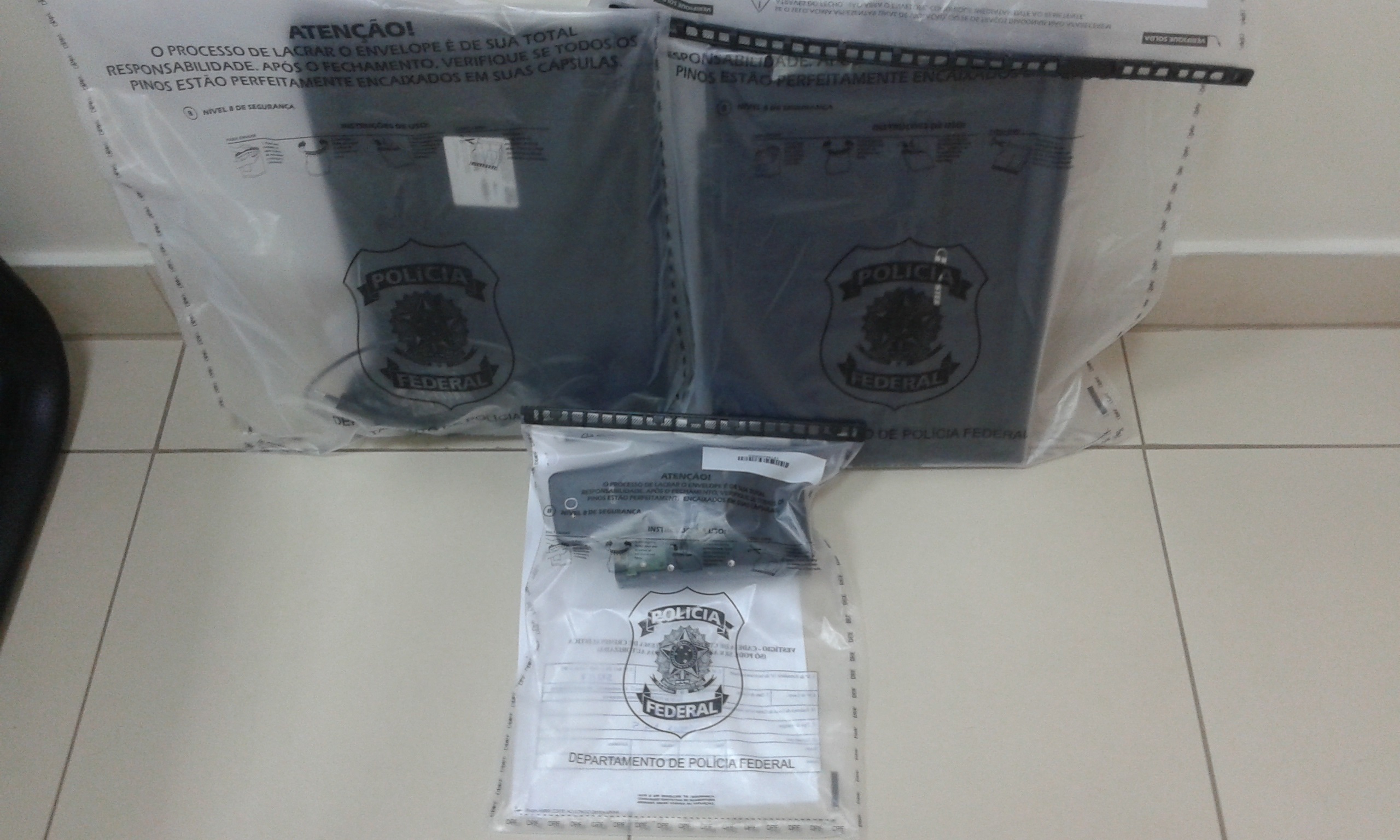 Material apreendido na operação Salvaguarda II. (Foto: Divulgação/Polícia Federal/ES)