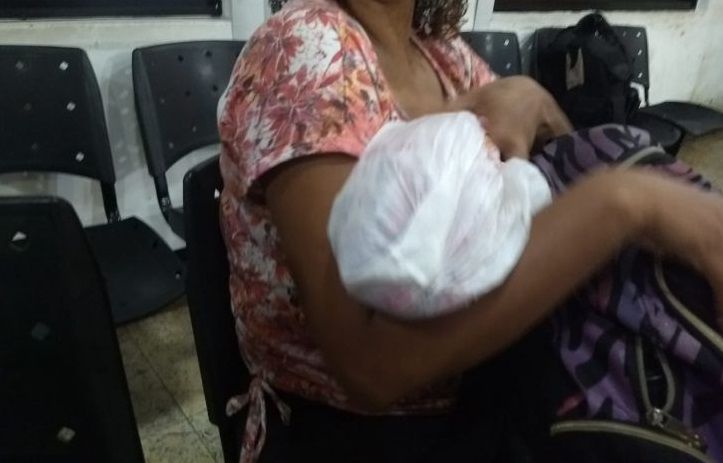 Operadora de telemarketing é assediada em ônibus (Foto: Tais de Hollanda/ AT)