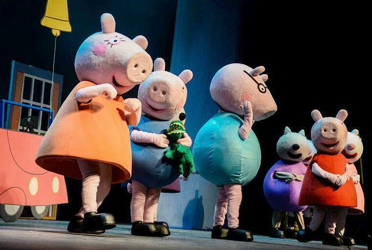 Peppa e sua família estrelam o espetáculo inédito: “Brincando de Ser Grande” (Foto: Divulgação)